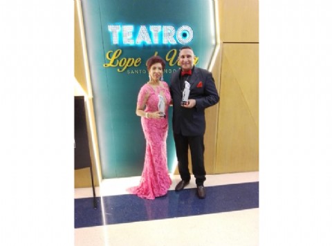 ¡Crónicas Con Nova arrasa! Gana “Medio Digital del Año” en los Anton Awards y conquista nominaciones internacionales