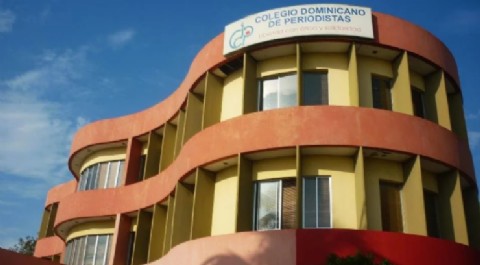 VIDEO | El Colegio Dominicano de Periodistas repudia el maltrato a comunicadores durante visita de Abinader a Barahona