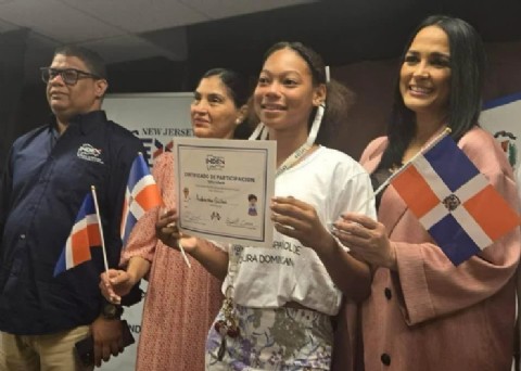 VIDEO | El INDEX de New Jersey impulsa la identidad cultural con el taller: "Hablemos en Español"