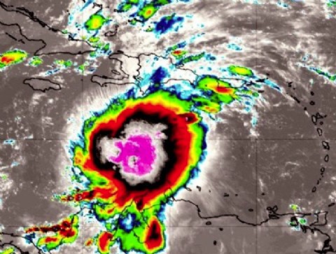 El país se encuentra en estado de alerta por la llegada de la tormenta Melissa y el Gobierno declaró asueto