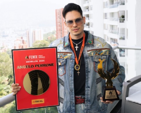 Angelo Perrone ganó el premio a “Artista Revelación del Año” en Medellín