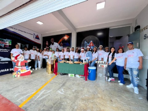 VIDEO | M.A. Creaciones Acrílicas da inicio formal a la temporada navideña con su tradicional “Chocolate de Santa”