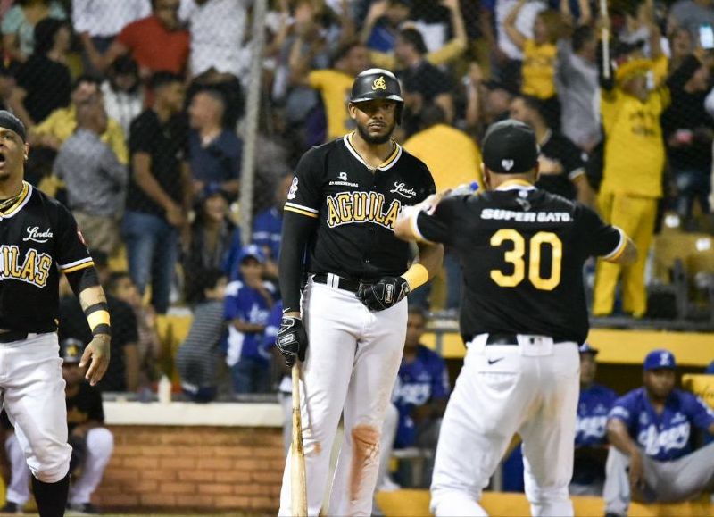 Las Águilas vencieron Tigres con un jonrón de Jerar Encarnación