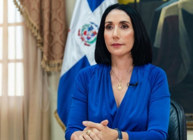 La hija del presidente Abinader permanece internada