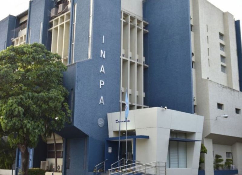 VIDEO | Vecinos denuncian negligencia en proyecto de INAPA valorado en 125 millones de pesos