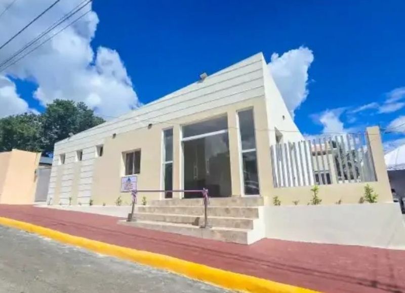VIDEO | El Gobierno inaugura una funeraria moderna en Hondo Valle para fortalecer el servicio comunitario