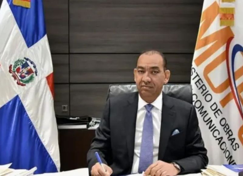 Deligne Ascención renunció al Ministerio de Obras Públicas