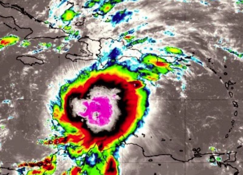 El país se encuentra en estado de alerta por la llegada de la tormenta Melissa y el Gobierno declaró asueto