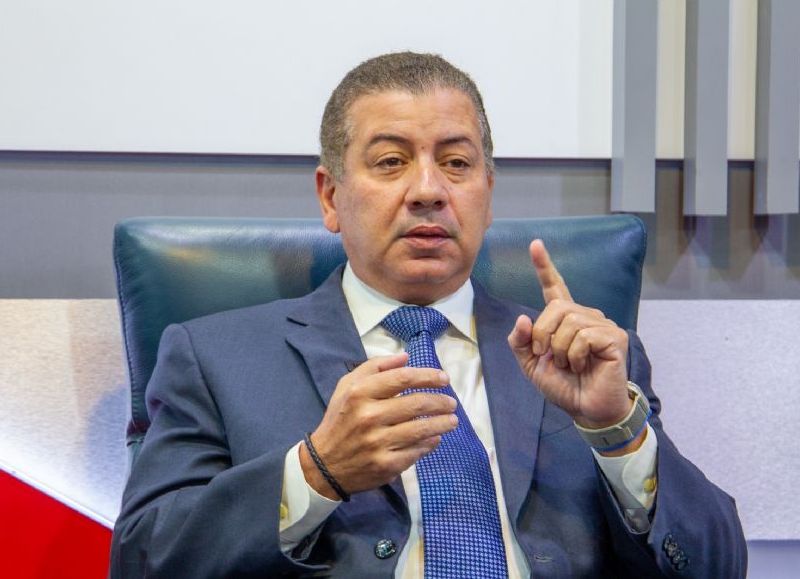 César Fernández acusó a Abinader de dejar al país en el "caos, anarquía y el desorden"