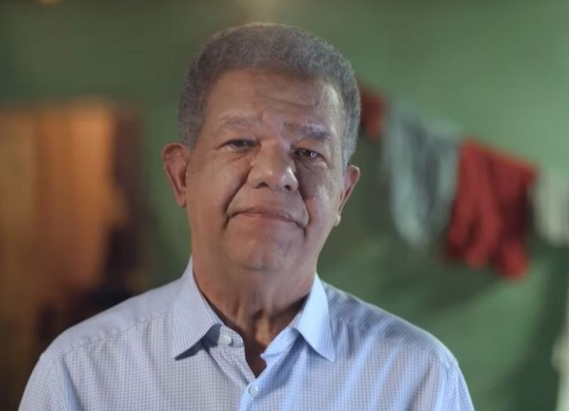 Leonel calificó al Gobierno de Abinader como "cosmético" y lo acusó de buscar "comprar" las elecciones